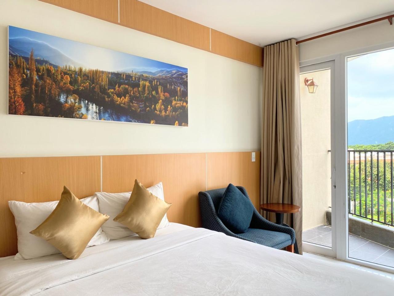 Conson Hotel Chi Khu Co Ong Εξωτερικό φωτογραφία