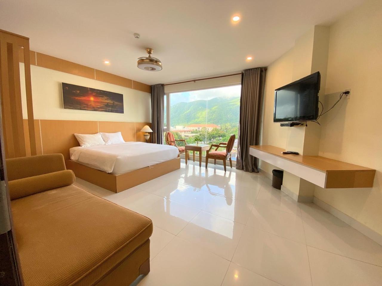 Conson Hotel Chi Khu Co Ong Εξωτερικό φωτογραφία